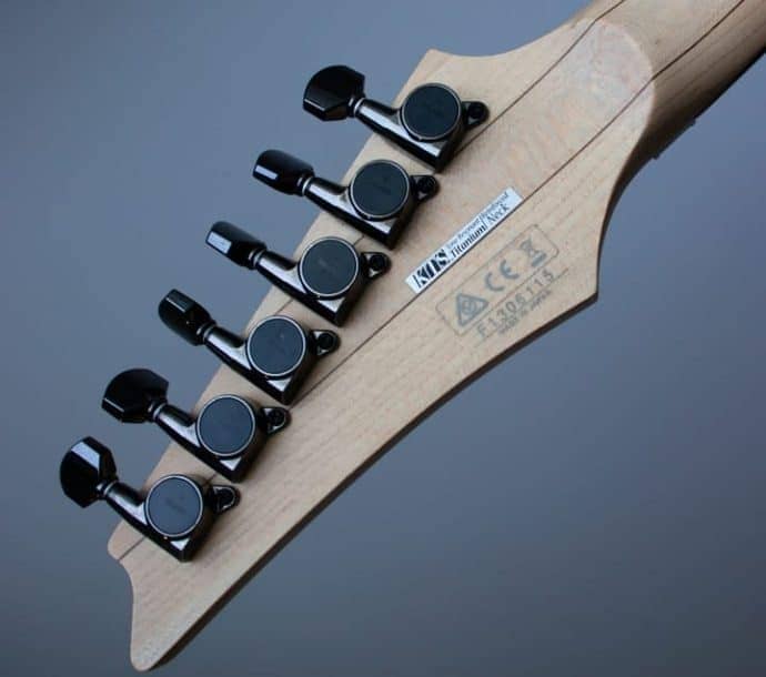 locking guitar tuning machines